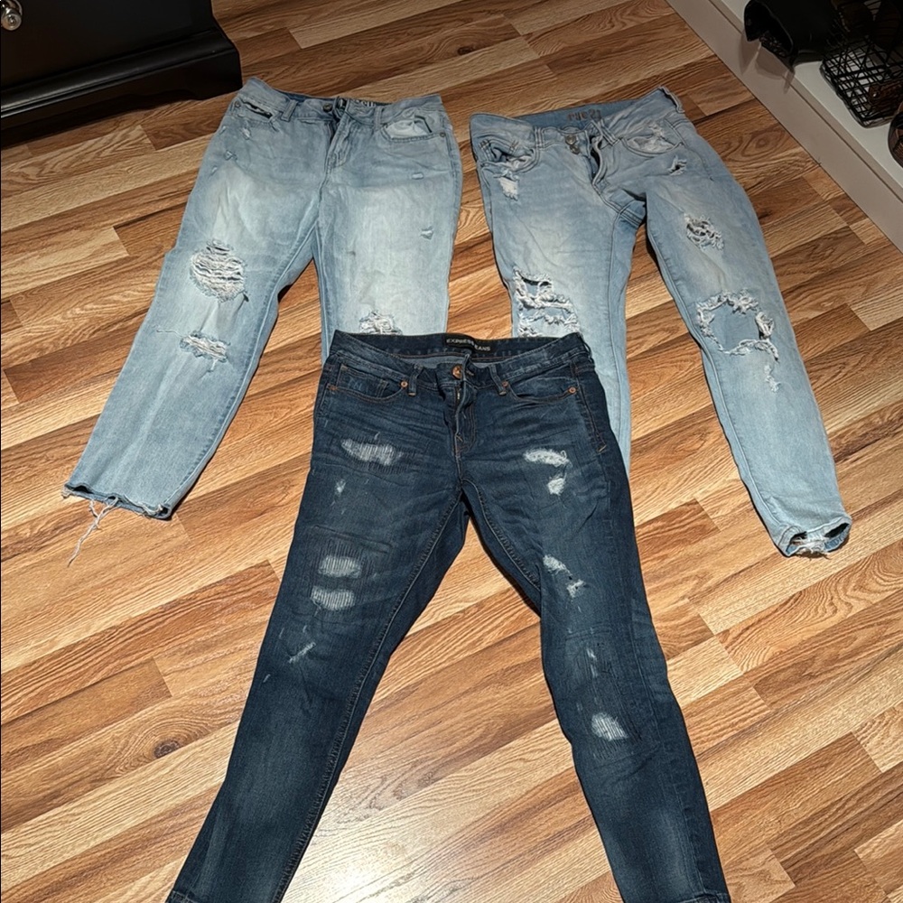 Stylish Women's Distressed Jeans - Dark Blue and Light Blue